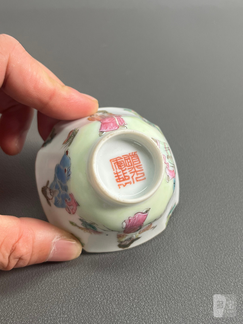 清道光  粉彩“四爱”图倭角杯 - 图15